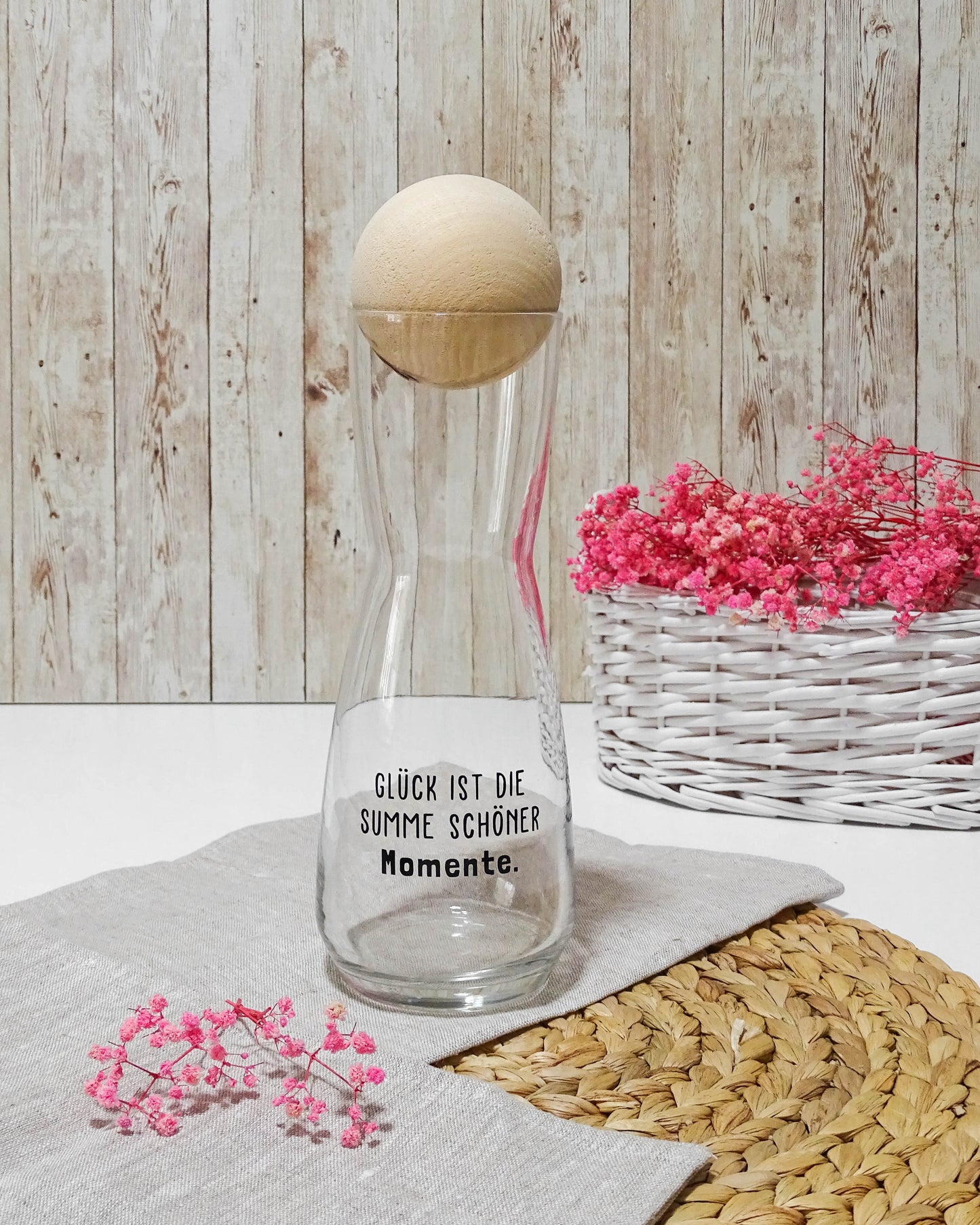 Glaskaraffe "Schöne Momente" mit Zirbenkugel