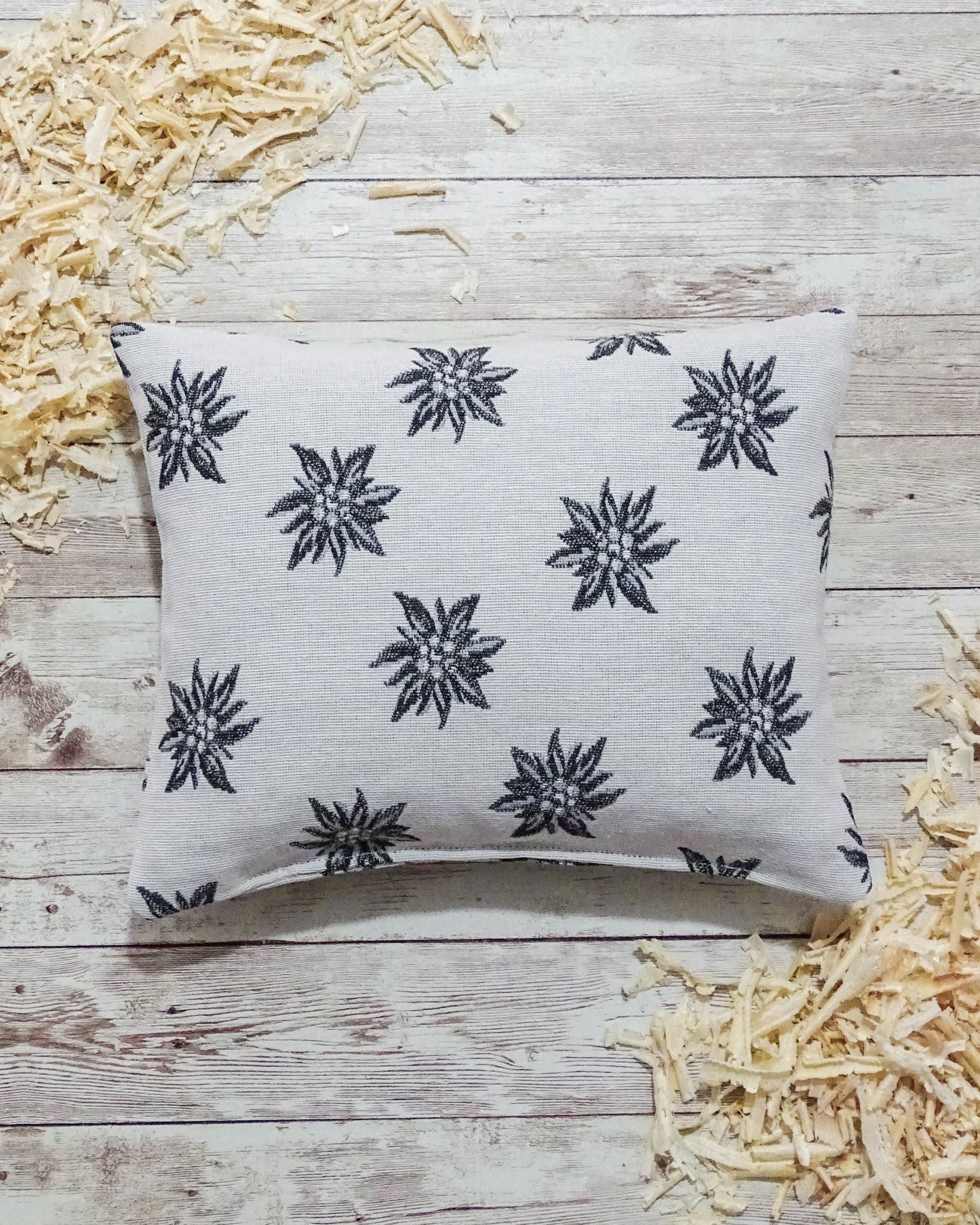 Zirbenkissen klein - Edelweiß rohweiß / grau