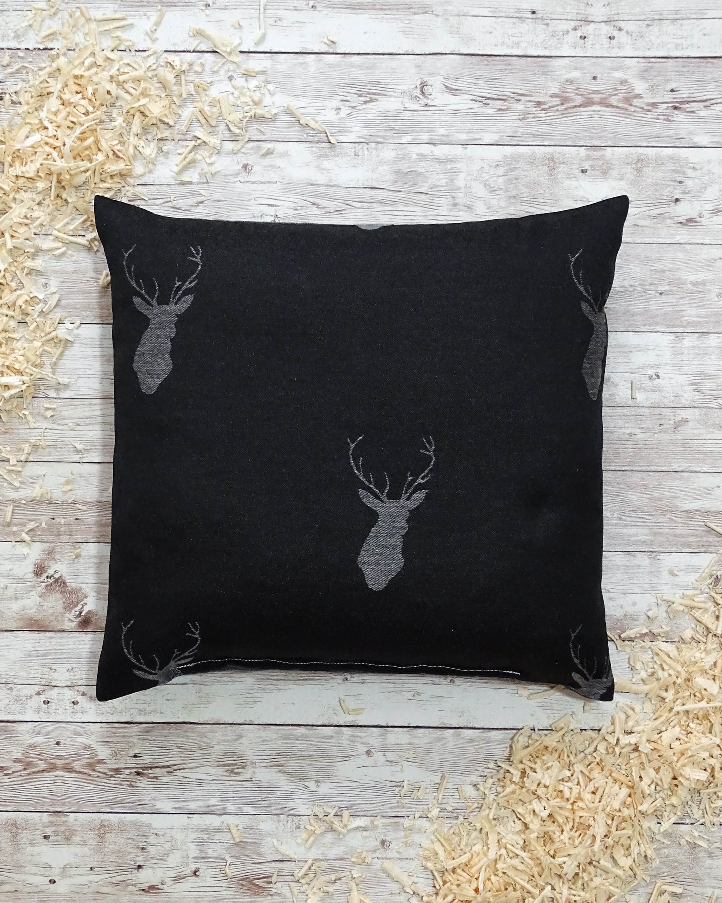 Zirbenkissen - Hirsch grau /schwarz - matt / glänzend